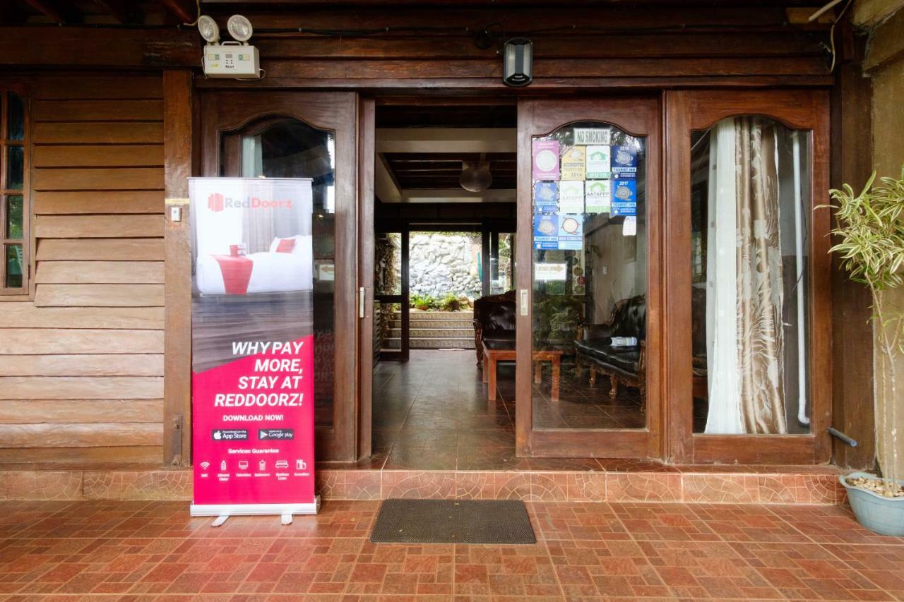 Reddoorz Premium @ Abueg Road Extension プエルト・プリンセサ エクステリア 写真